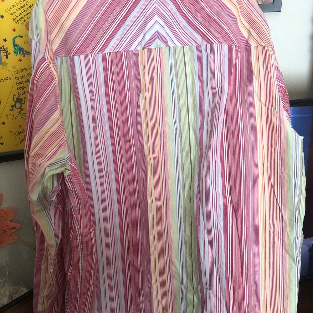 Button down top - Picture 3 of 4